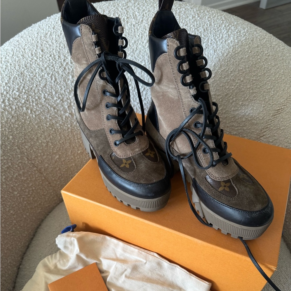 Louis Vuitton Brown and Black Lace-Up Boots